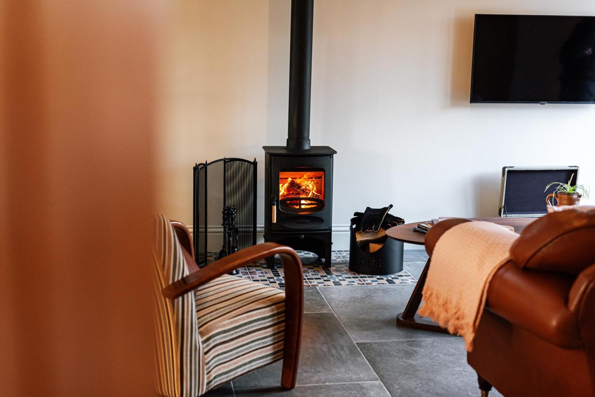 Pigeon House - Unique Barn With Private Garden, Hot Tub And Wood Burner Villa Shrewsbury Luaran gambar